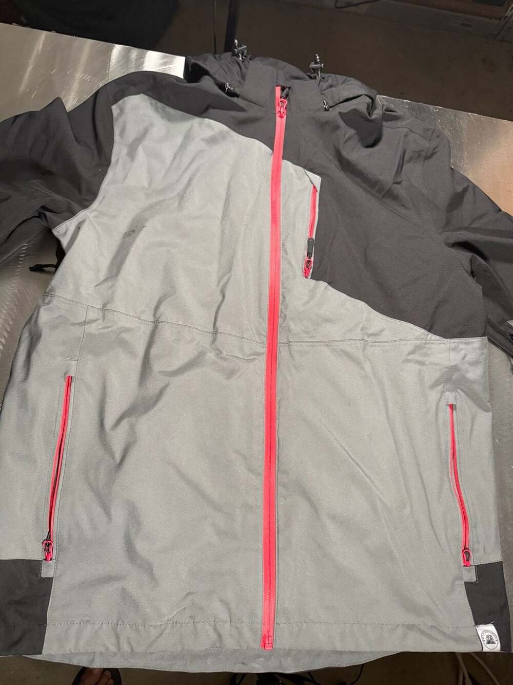 ThirtyTwo Colorblock Snowboard Jacket Grey Black with Pink Zippers